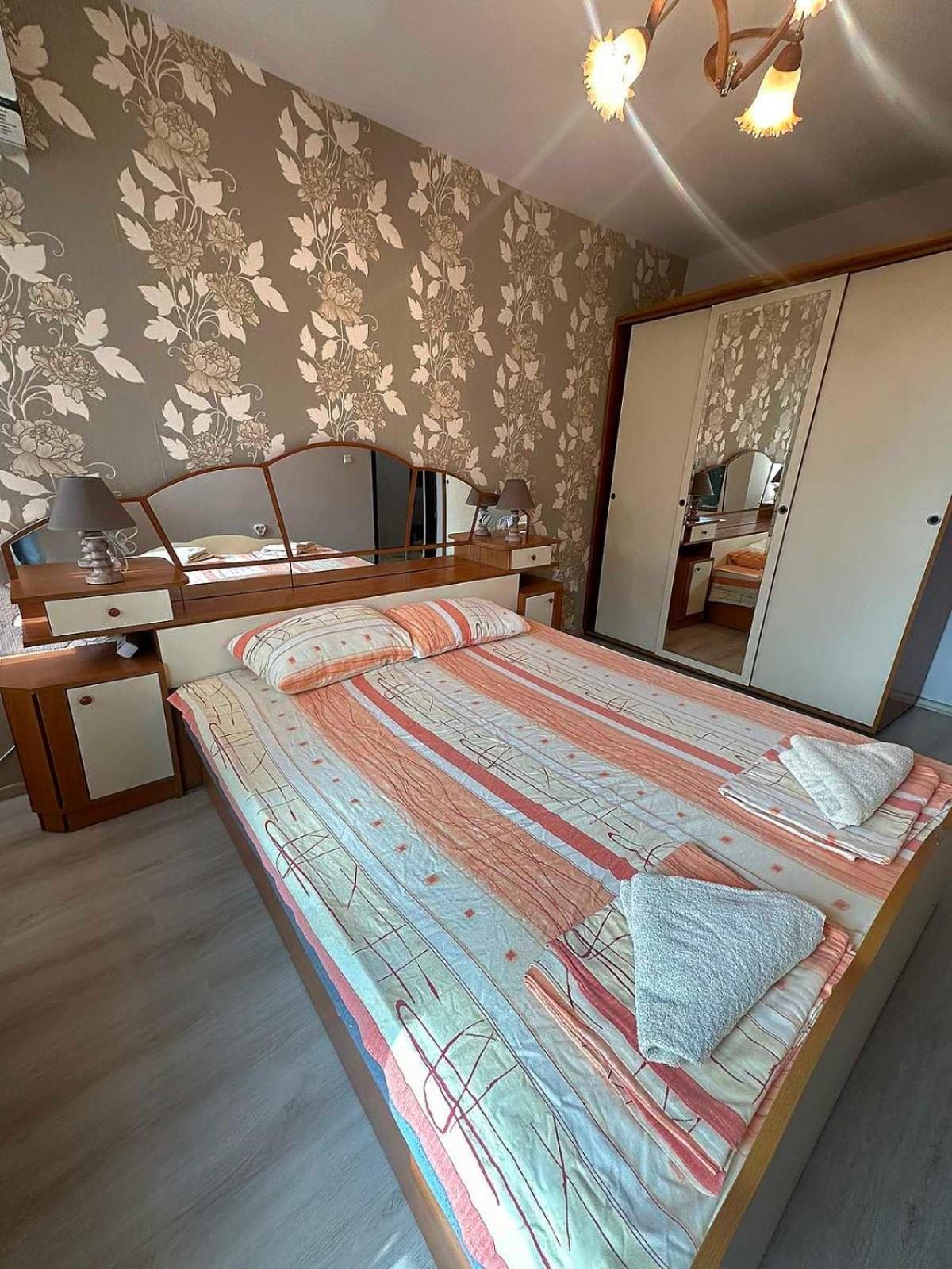 Lux Apartment Sisi Бургас Экстерьер фото