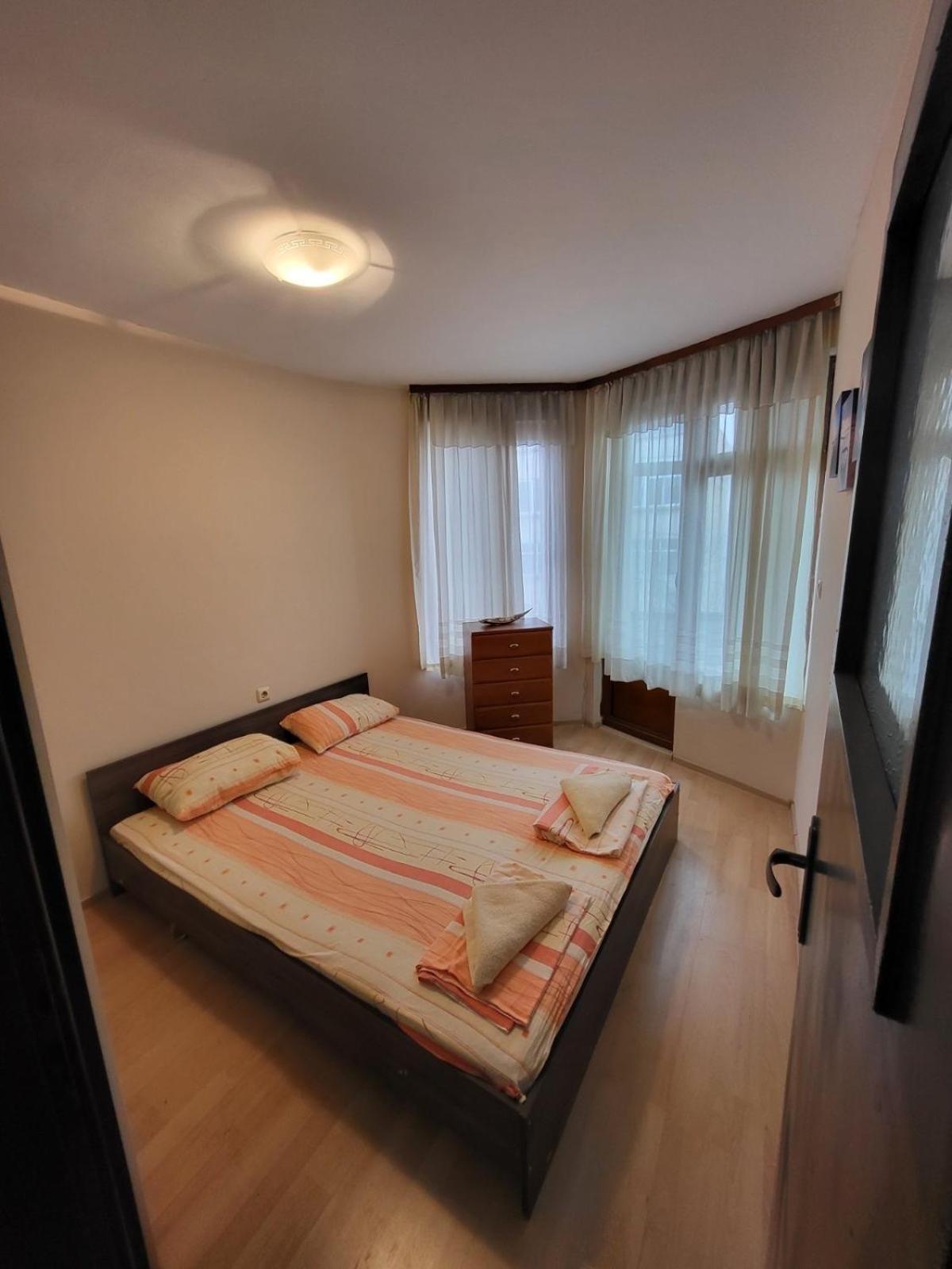 Lux Apartment Sisi Бургас Экстерьер фото